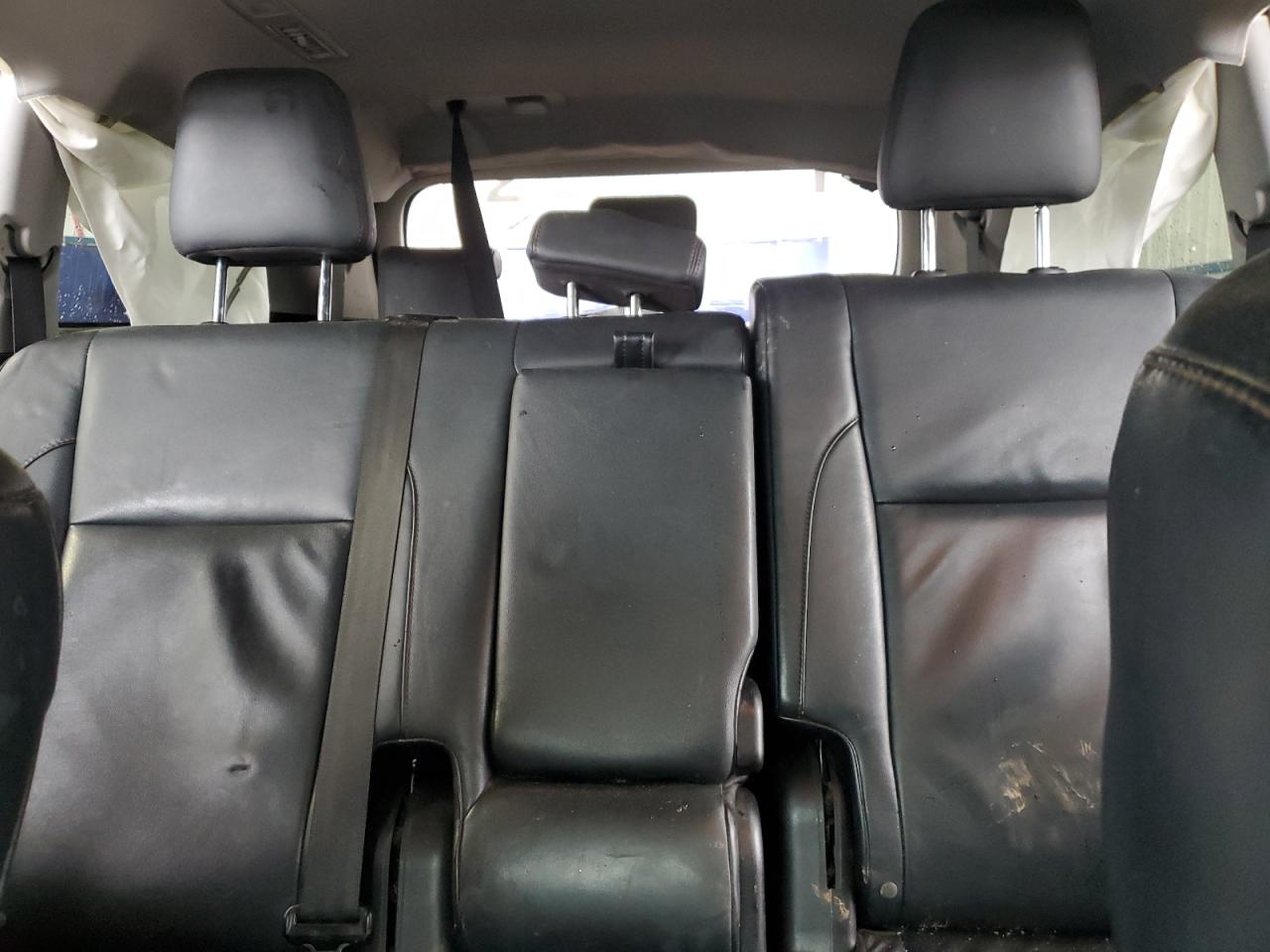 2015 Toyota Highlander Xle VIN: 5TDJKRFH7FS085926 Lot: 83825955