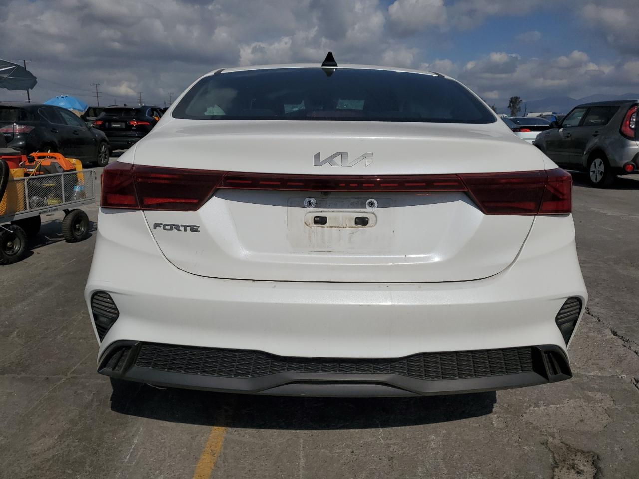 2023 Kia Forte Lx VIN: 3KPF24AD7PE605602 Lot: 72100695