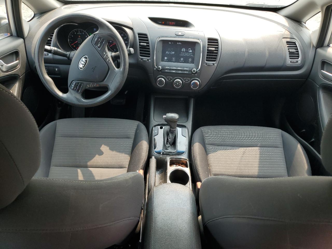 2018 Kia Forte Lx VIN: 3KPFL4A74JE239953 Lot: 71301255