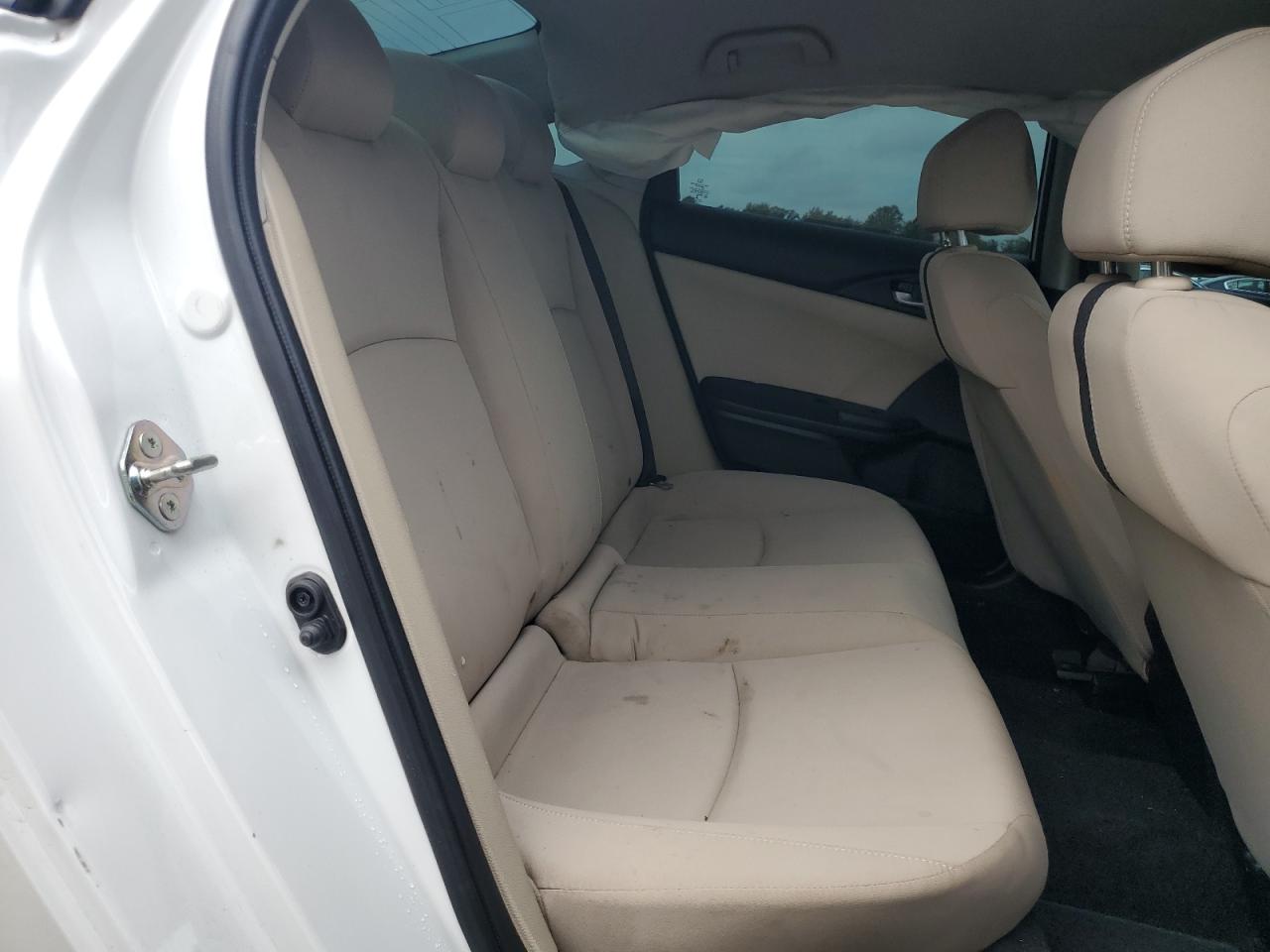 2019 Honda Civic Lx VIN: 2HGFC2F69KH550385 Lot: 83790935