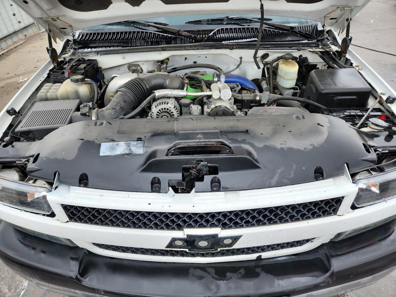 2002 Chevrolet Silverado K2500 Heavy Duty VIN: 1GCHK23102F182408 Lot: 81320325