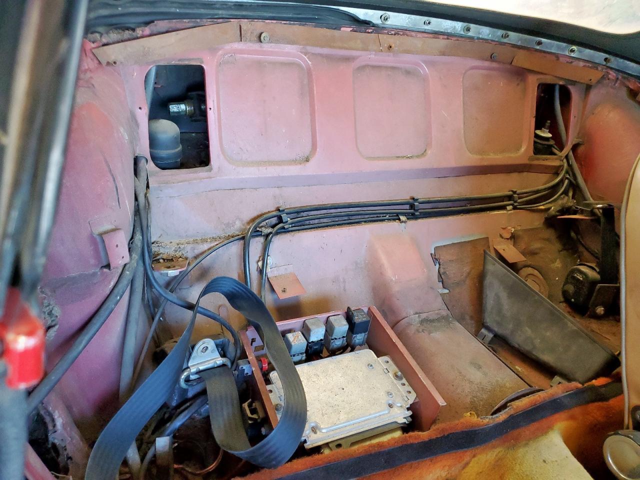 1990 Alfa Romeo Spider Graduate VIN: ZARBA12C2L6002391 Lot: 81704195