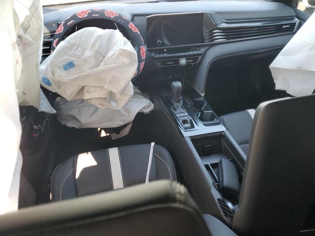  TOYOTA CAMRY 2025 Белы