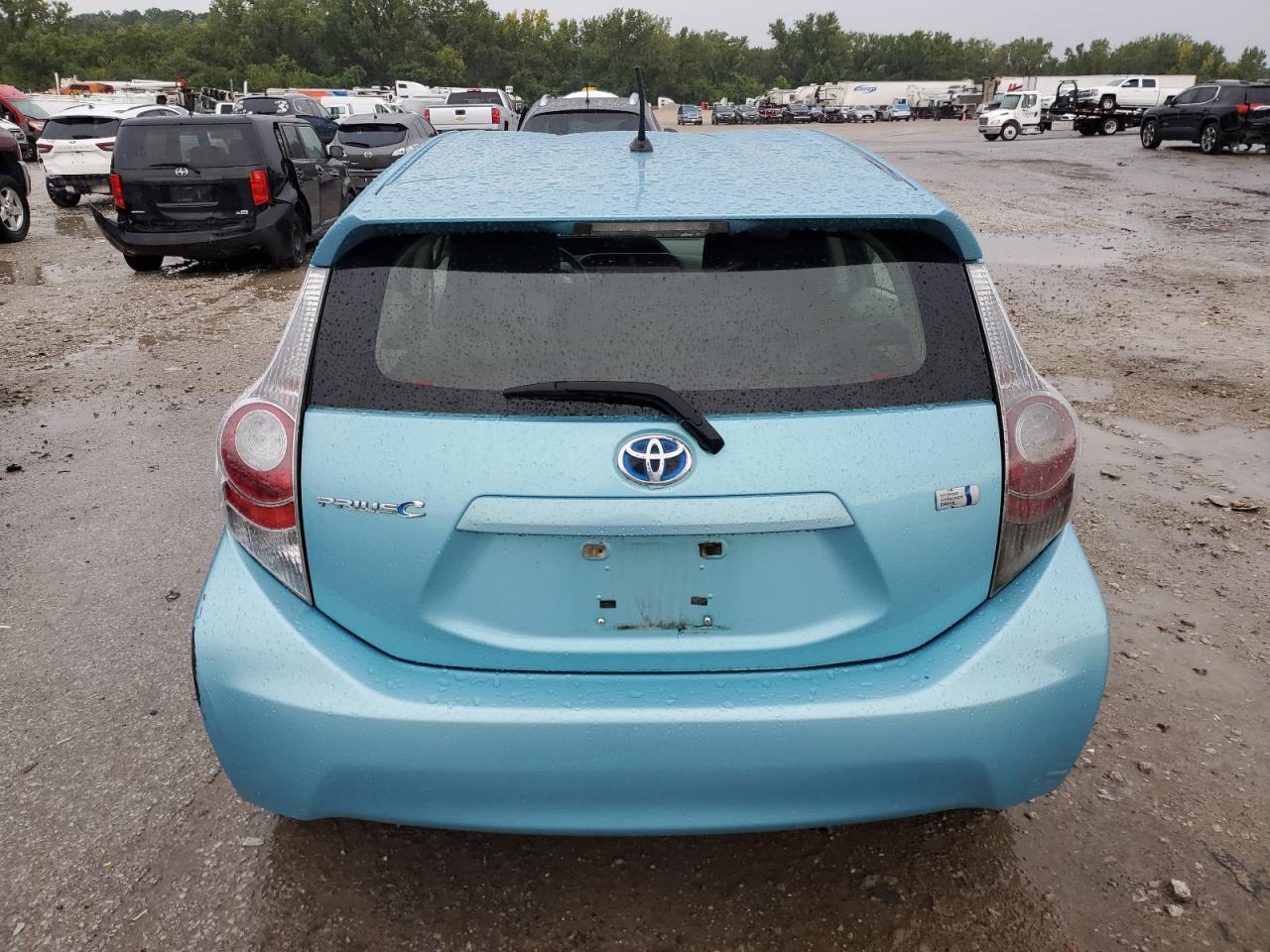 2013 Toyota Prius C VIN: JTDKDTB36D1055235 Lot: 71885895