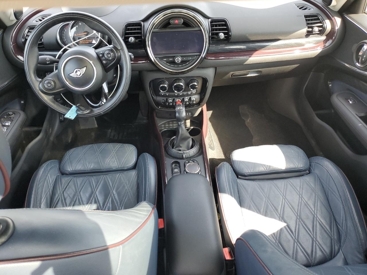 2016 Mini Cooper S Clubman VIN: WMWLN9C52G2B31018 Lot: 81508405