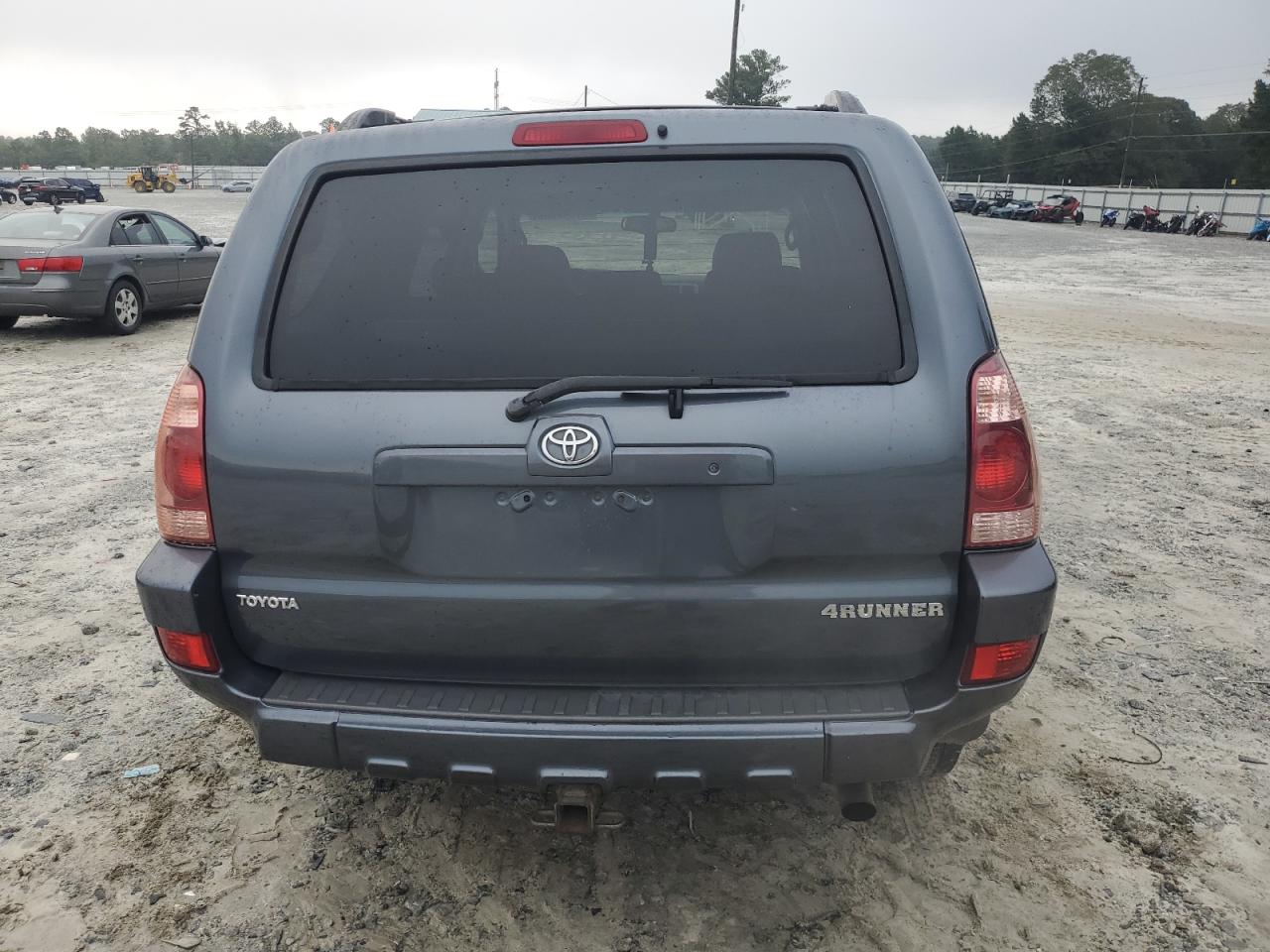 2005 Toyota 4Runner Limited VIN: JTEBU17R750064174 Lot: 81812295