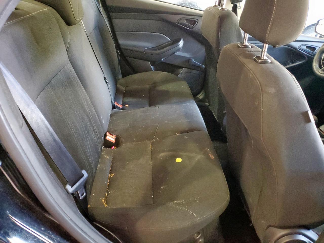 2017 Ford Focus S VIN: 1FADP3E25HL308113 Lot: 81262255