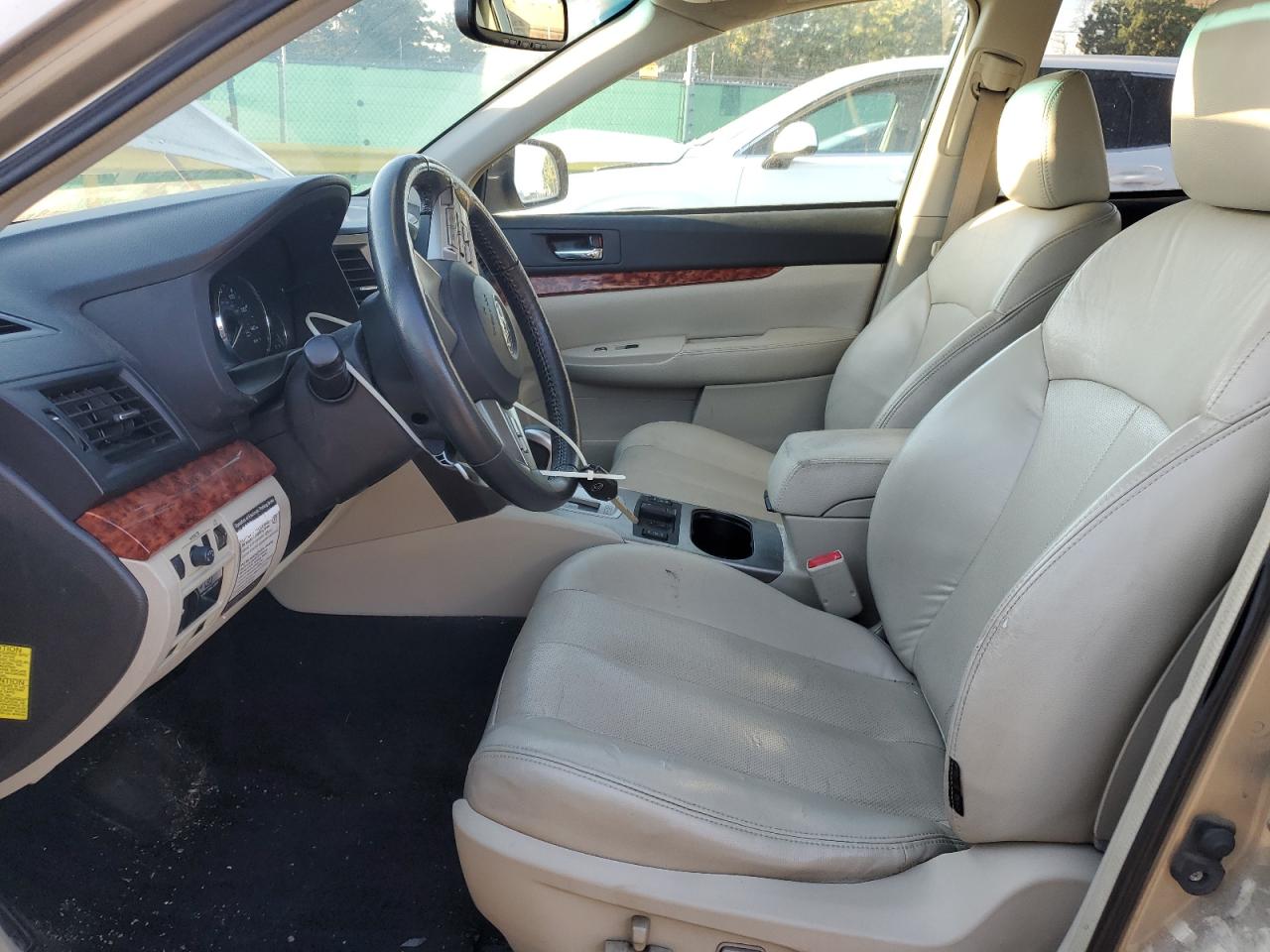 2010 Subaru Outback 2.5I Limited VIN: 4S4BRBKC9A3332435 Lot: 81330955