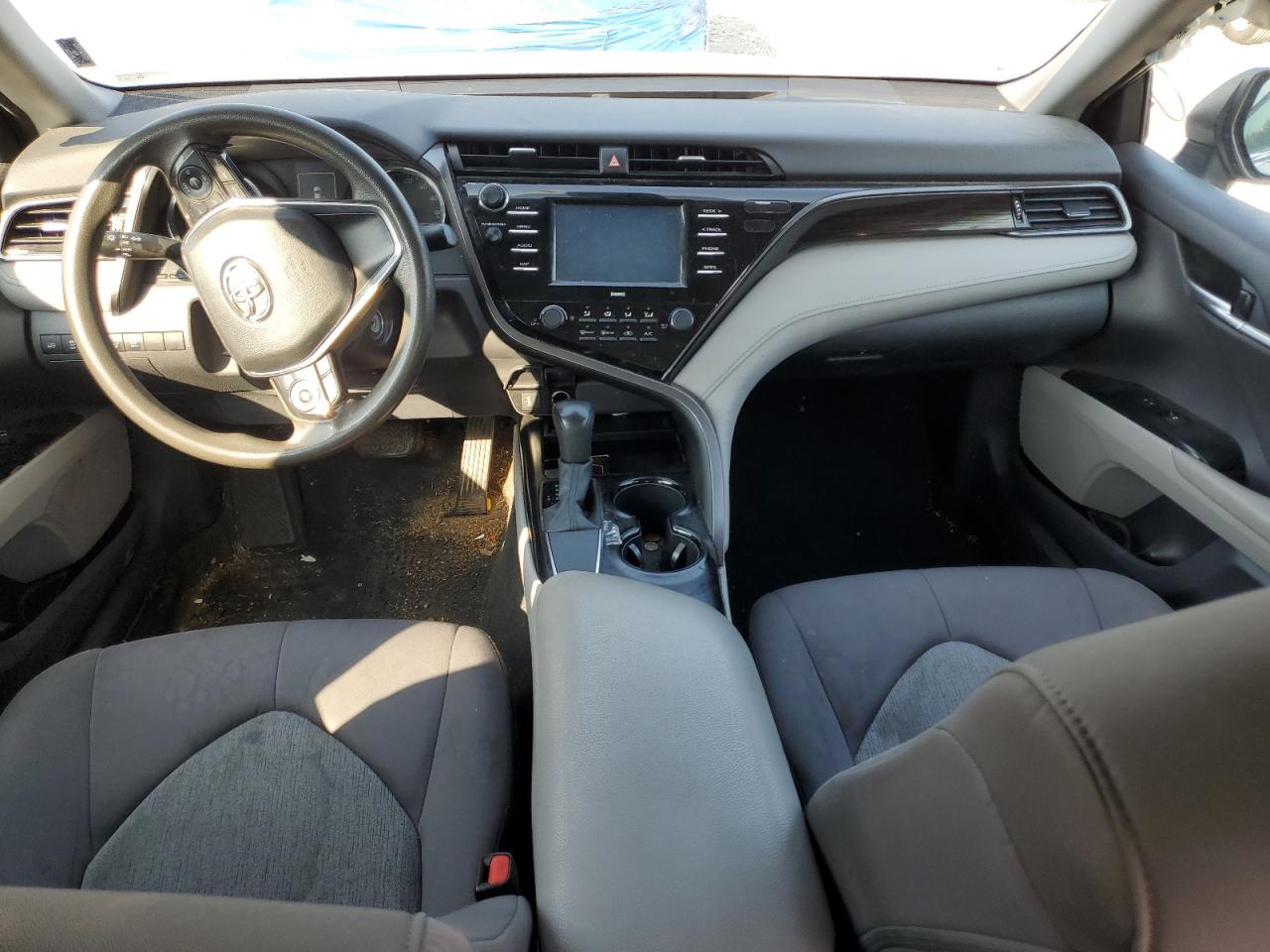 2020 Toyota Camry Le VIN: 4T1C11AK1LU389031 Lot: 81047015