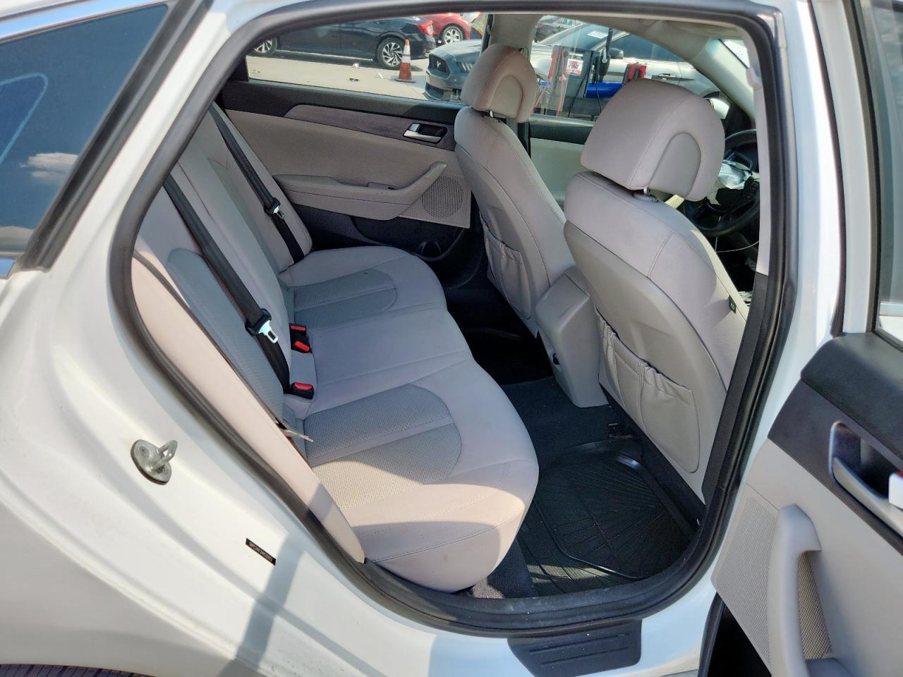 2017 Hyundai Sonata Se VIN: 5NPE24AF2HH532973 Lot: 81213235