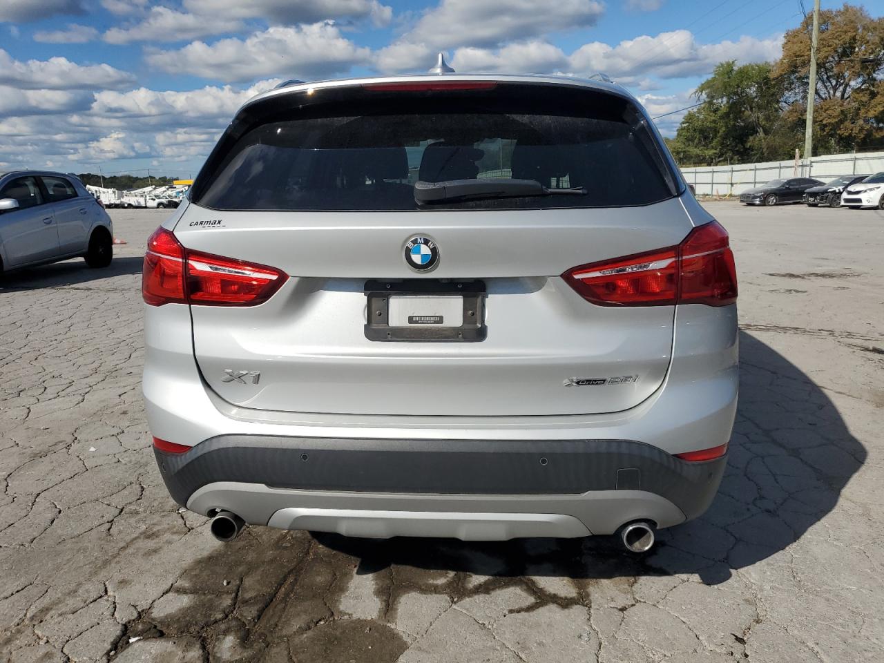 2018 BMW X1 xDrive28I VIN: WBXHT3C30J3H33351 Lot: 84047075