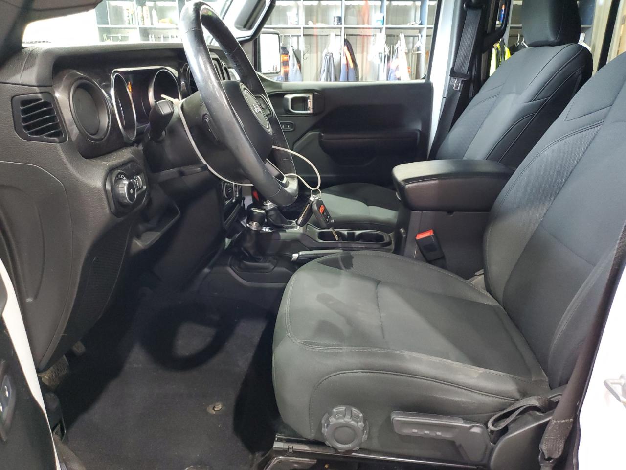 2020 Jeep Wrangler Unlimited Sport VIN: 1C4HJXDN7LW121866 Lot: 80856165