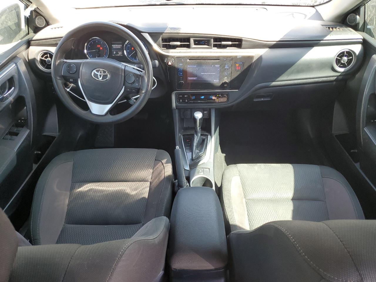 2018 Toyota Corolla L VIN: 2T1BURHE0JC046307 Lot: 80207055