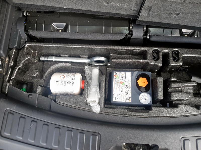 2015 LAND ROVER DISCOVERY SPORT HSE TD4 A 