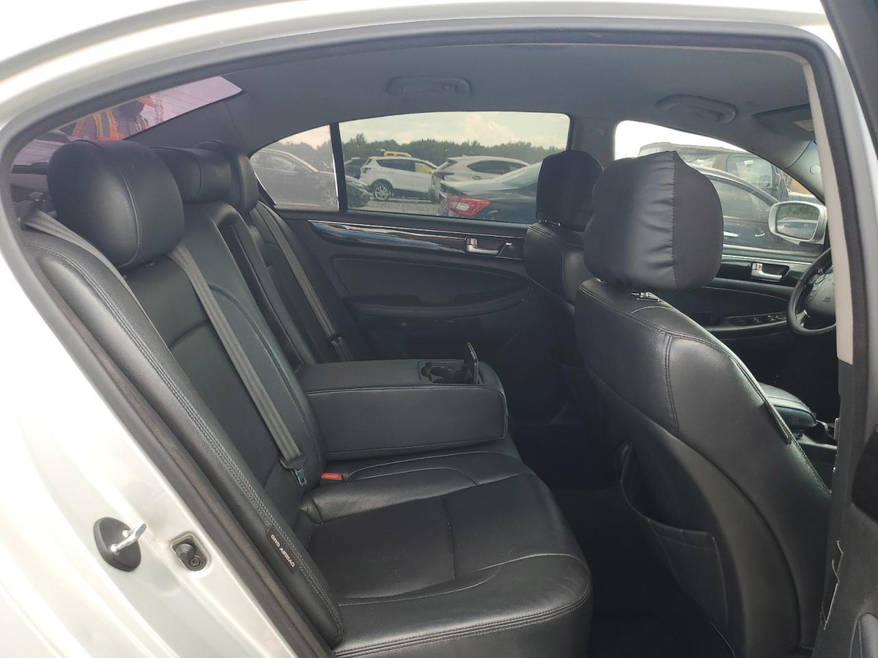 2013 Hyundai Genesis 3.8L VIN: KMHGC4DD3DU228496 Lot: 80016205