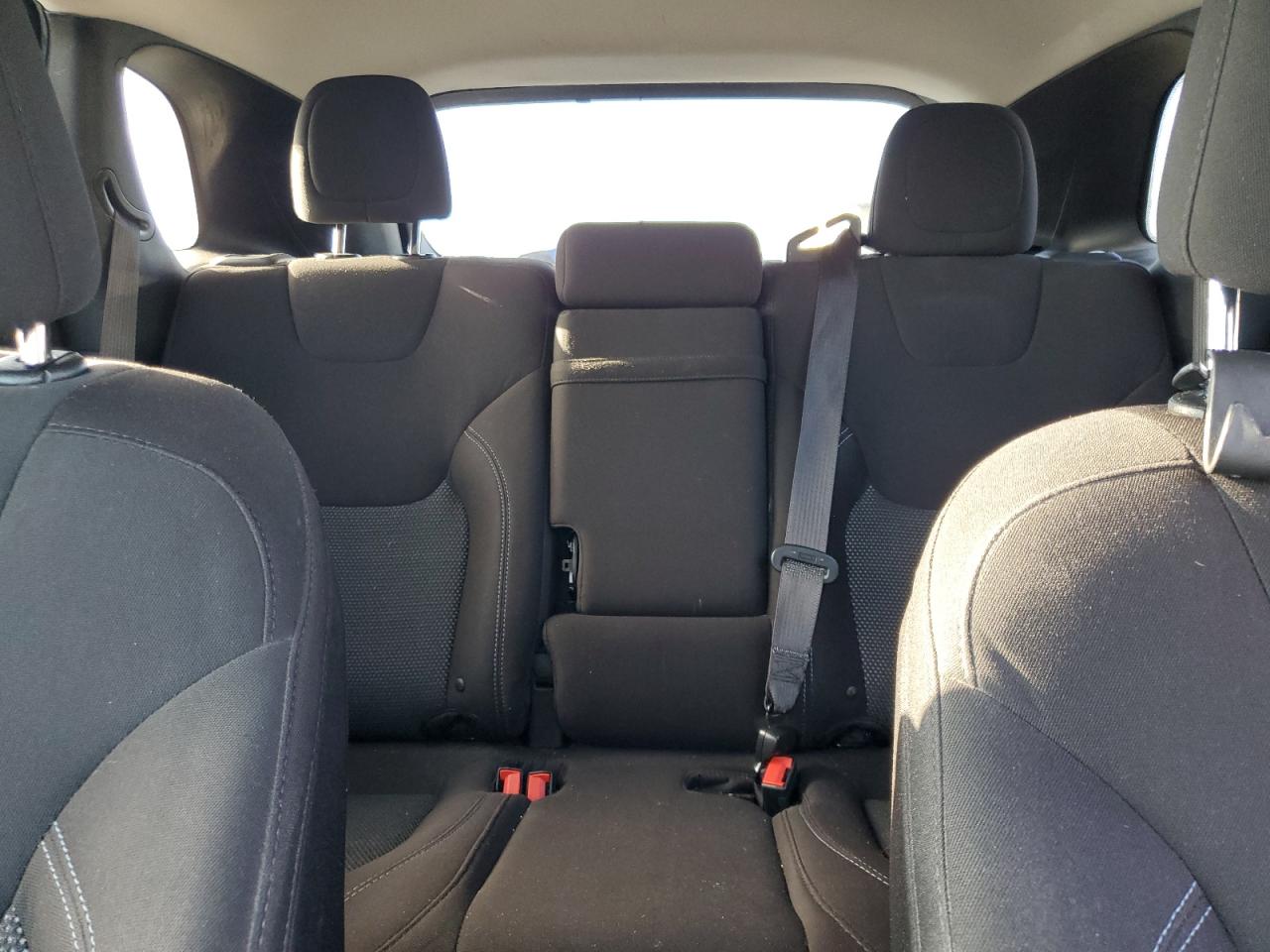 2019 Jeep Cherokee Latitude VIN: 1C4PJLCB0KD206683 Lot: 80689475