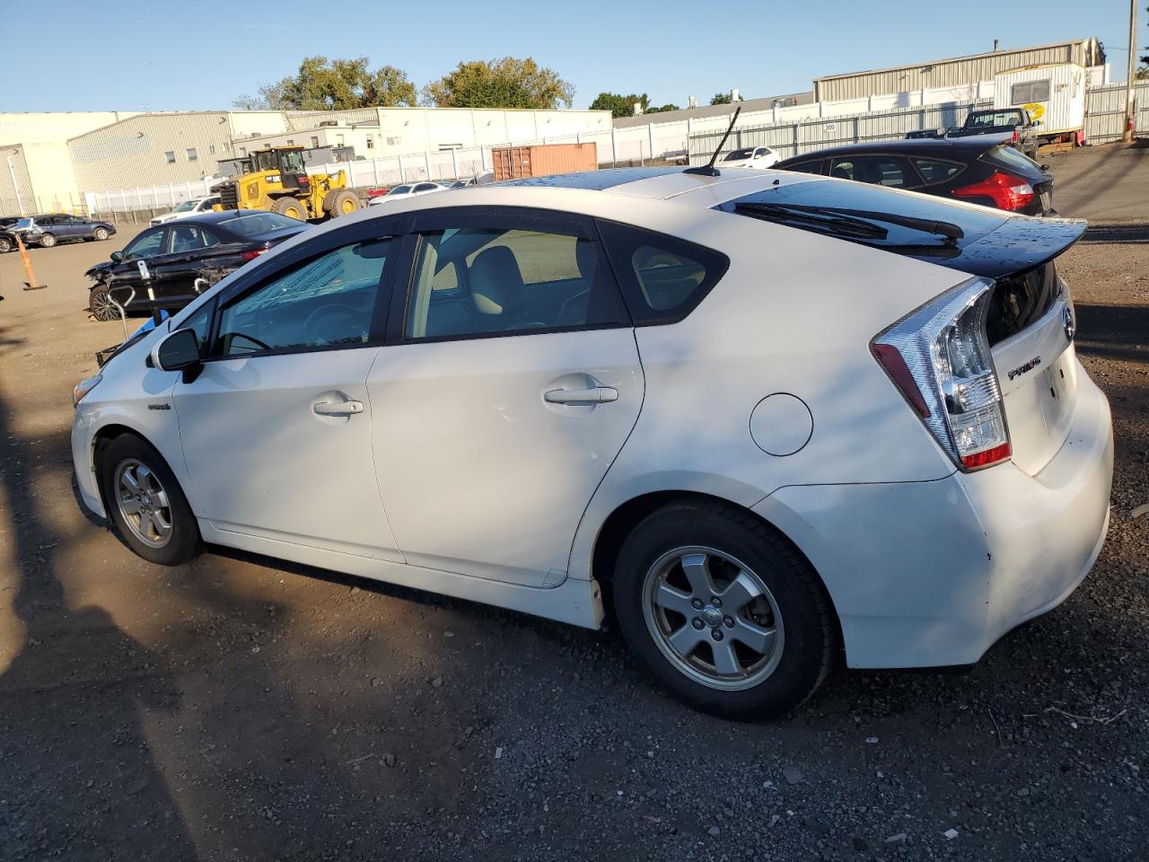 2010 Toyota Prius white null hybrid JTDKN3DU2A0073235 photo #3