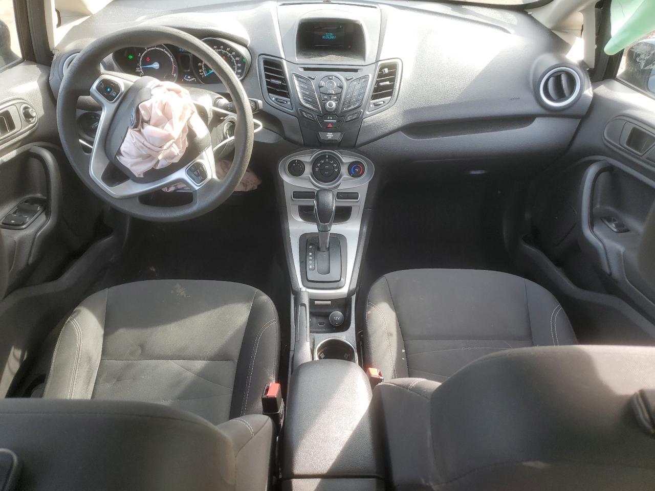 2017 Ford Fiesta Se VIN: 3FADP4BJ3HM140763 Lot: 84556085