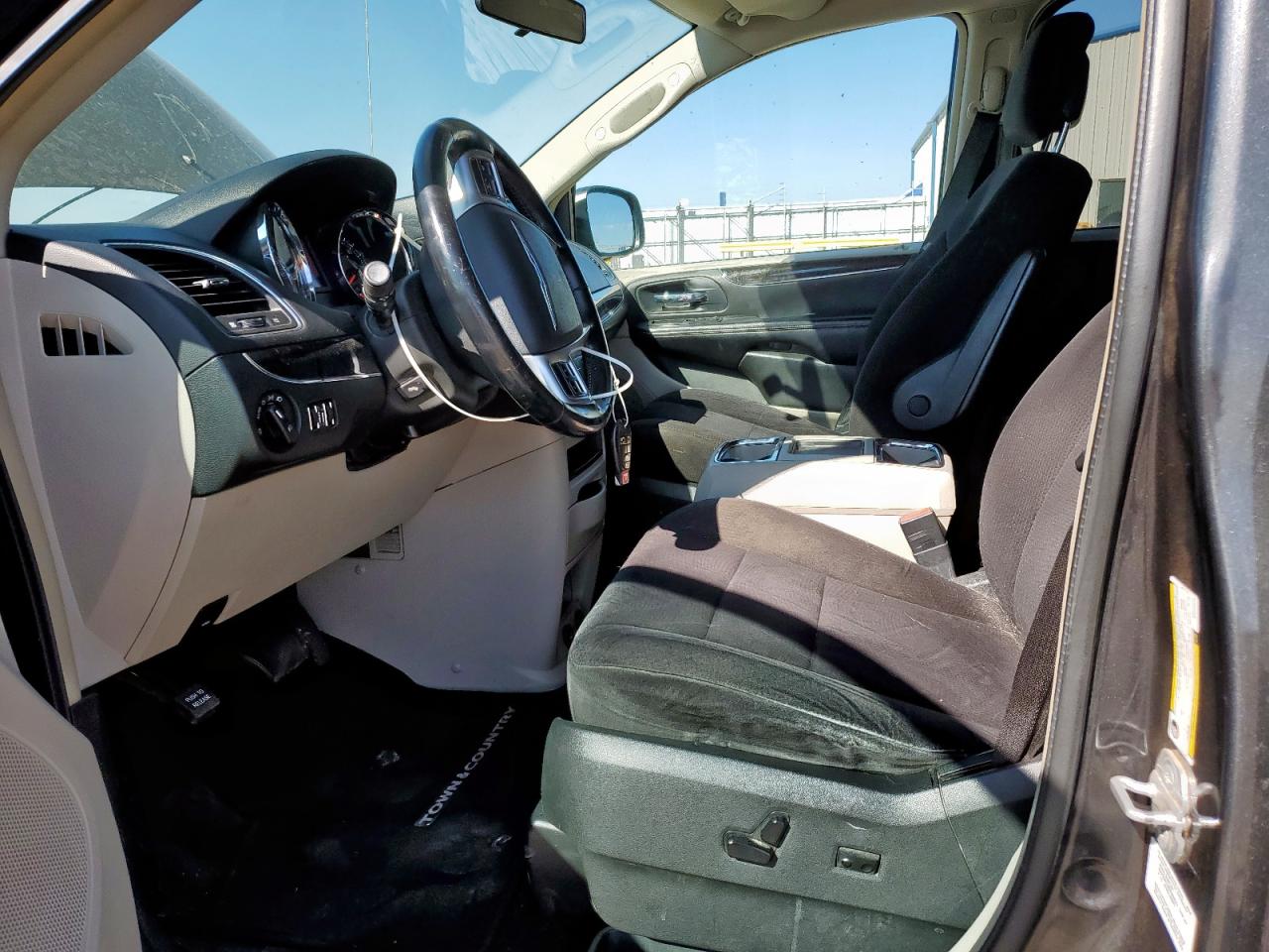 2011 Chrysler Town & Country Touring VIN: 2A4RR5DG9BR665659 Lot: 80670465