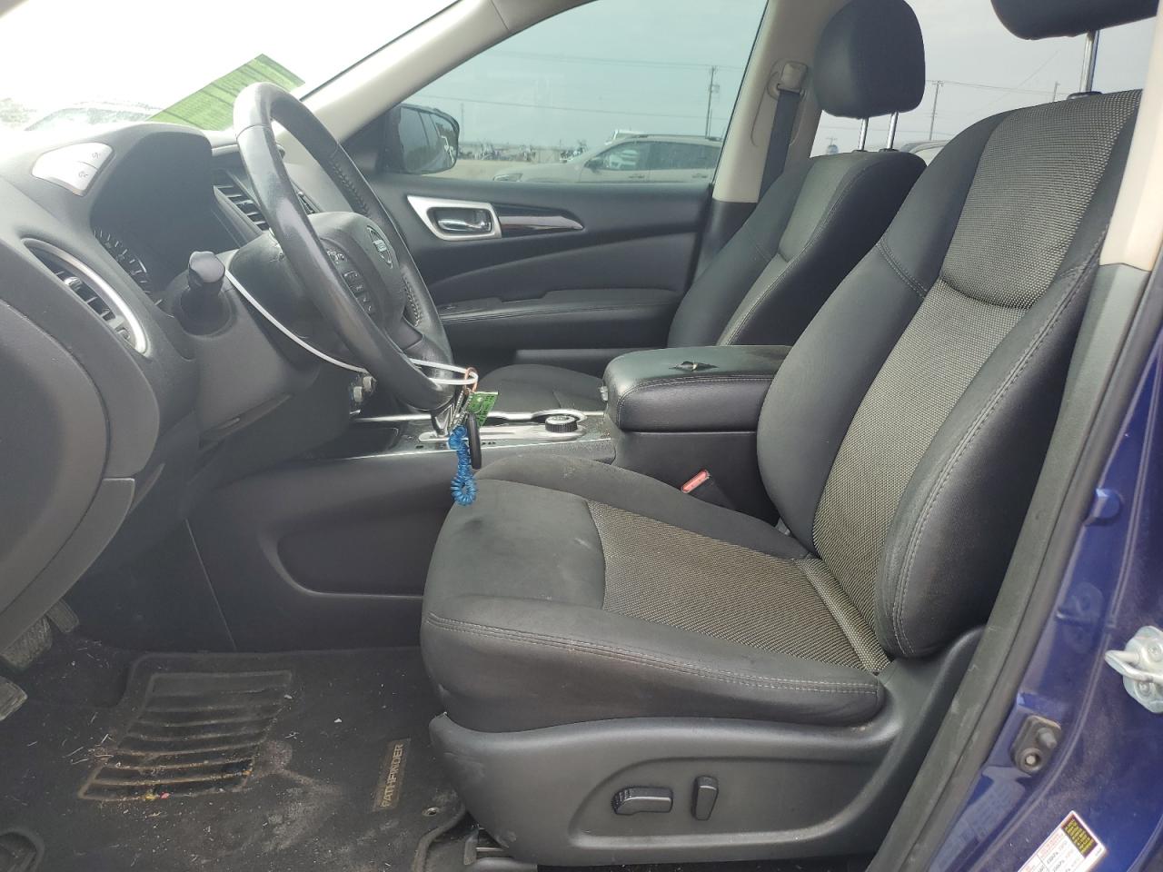 2018 Nissan Pathfinder S VIN: 5N1DR2MM0JC607415 Lot: 81068115