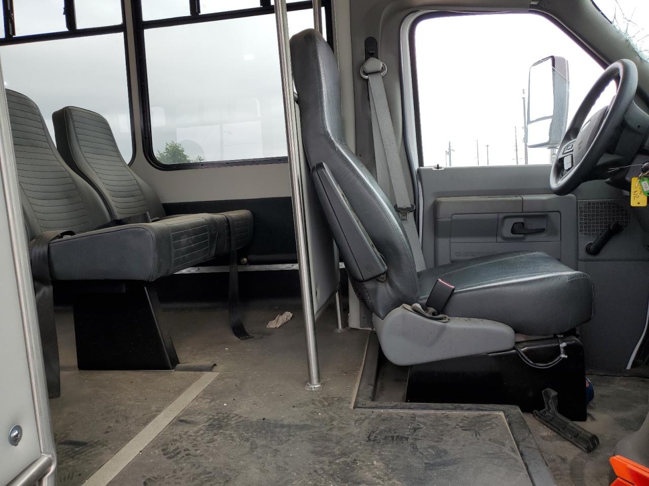 2024 Ford Econoline E450 Super Duty Cutaway Van VIN: 1FDFE4FN1RDD12755 Lot: 71753695