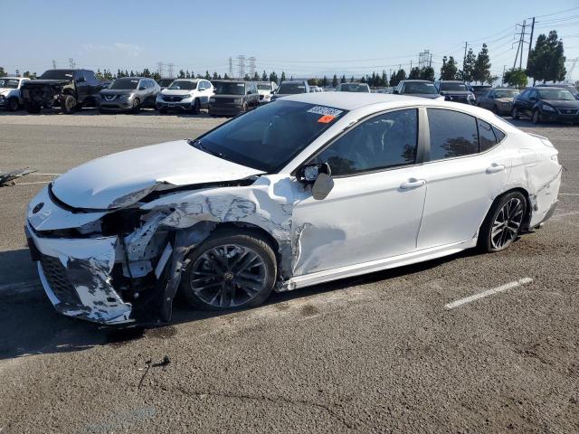  TOYOTA CAMRY 2025 Белы