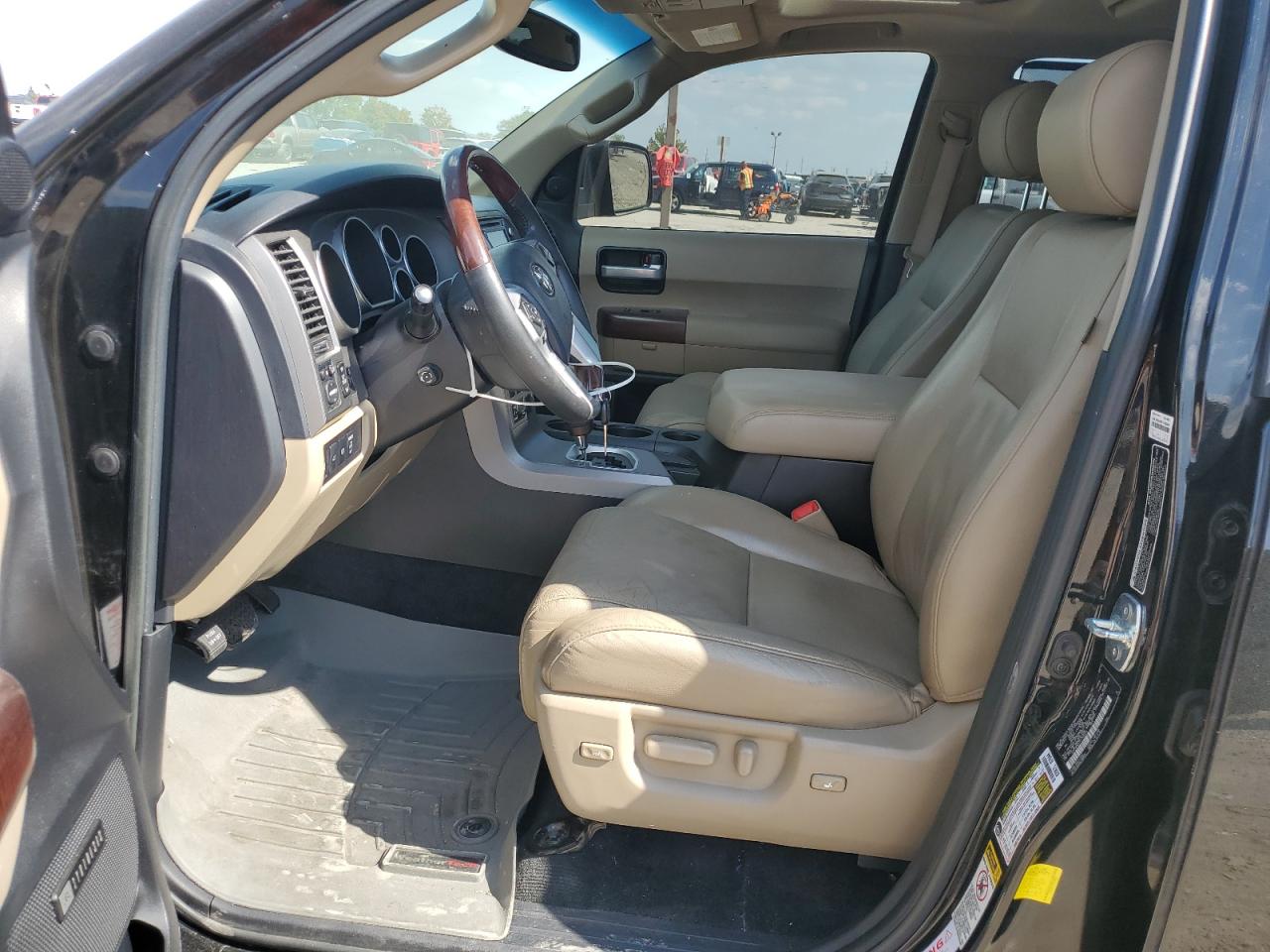 2015 Toyota Sequoia Platinum VIN: 5TDDW5G11FS120374 Lot: 84050705