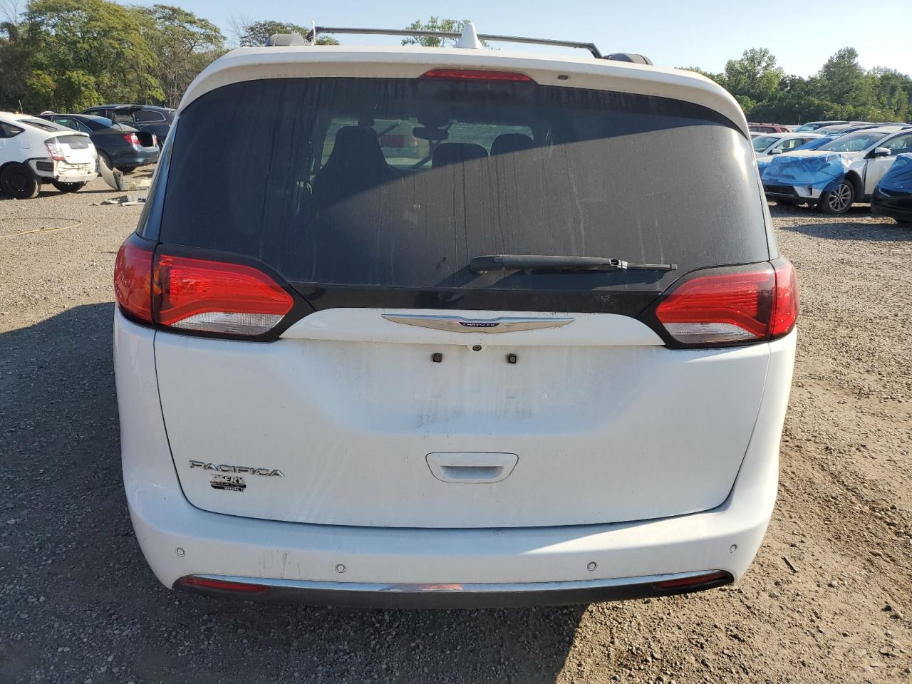 2019 Chrysler Pacifica Touring Plus VIN: 2C4RC1FG4KR555468 Lot: 84204125