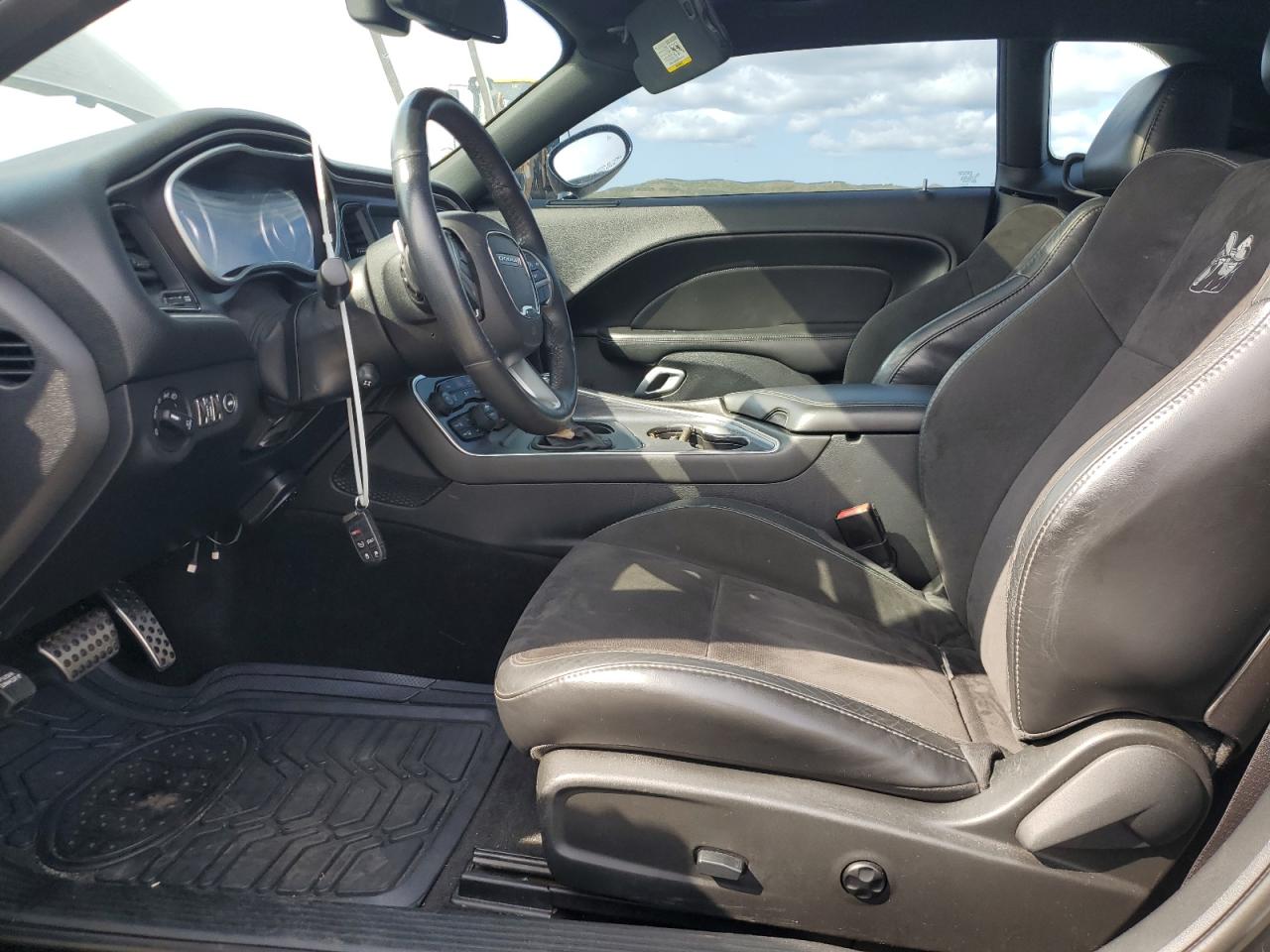 2015 Dodge Challenger R/T Scat Pack VIN: 2C3CDZFJ2FH927936 Lot: 69956215