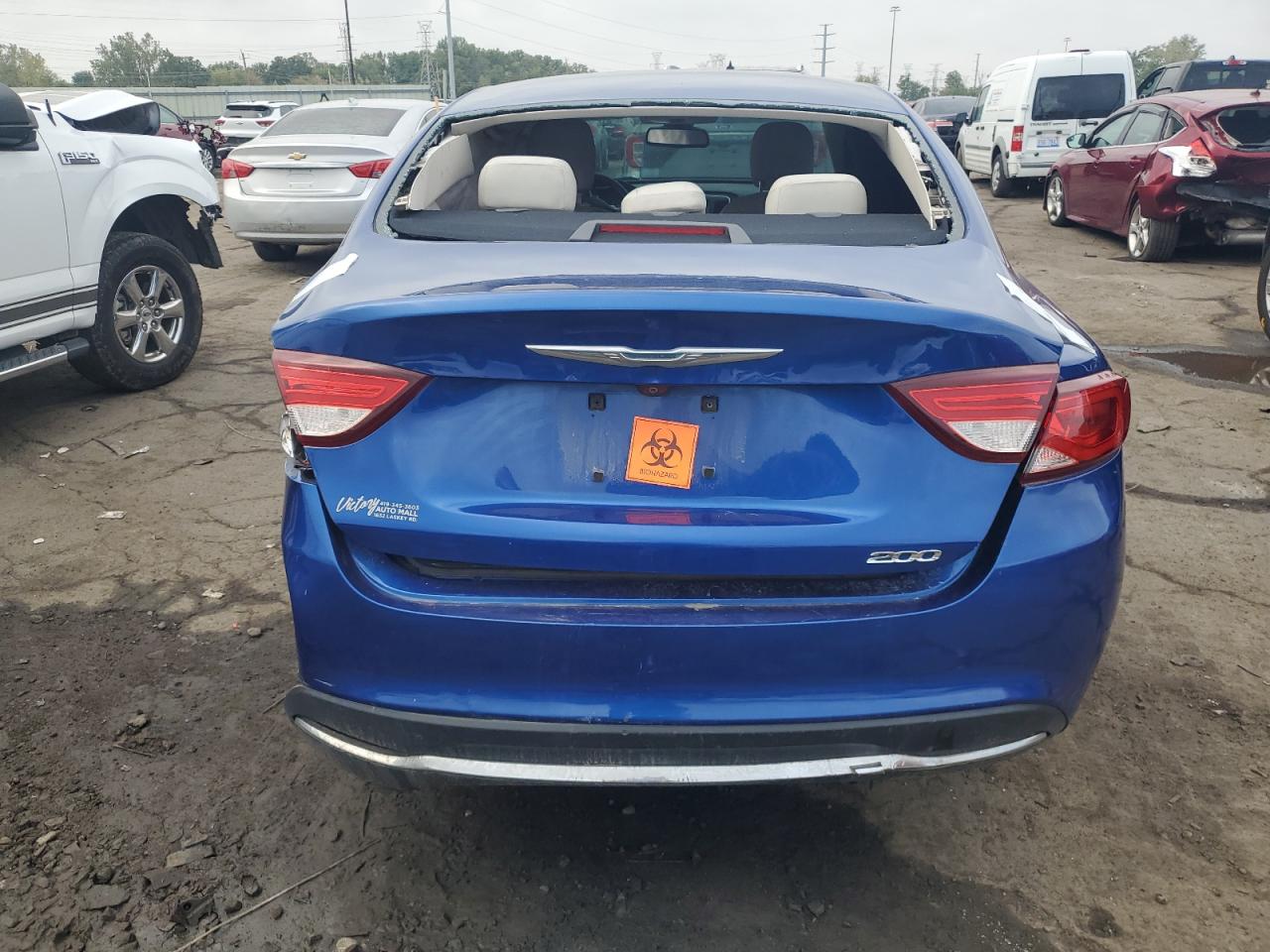 2015 Chrysler 200 Limited VIN: 1C3CCCABXFN563112 Lot: 81776025