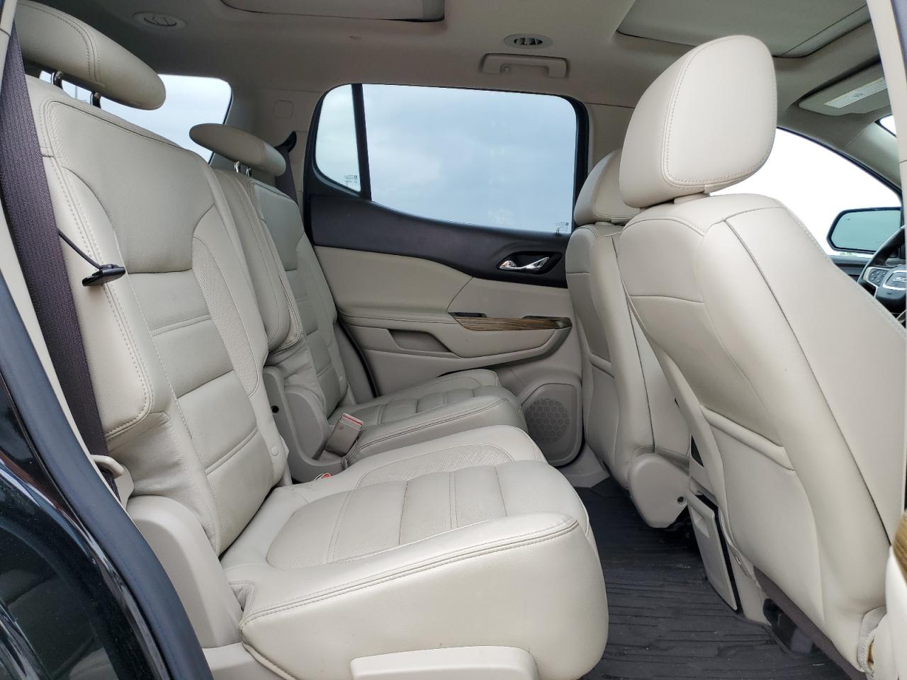 2017 GMC Acadia Denali VIN: 1GKKNXLS8HZ241879 Lot: 83873415