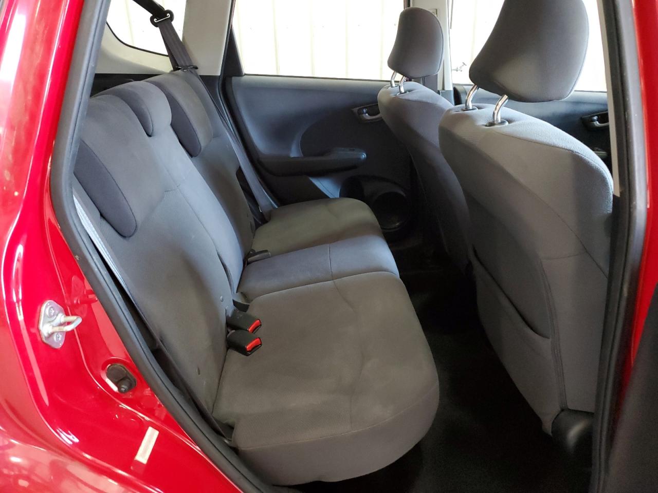 2013 Honda Fit VIN: JHMGE8H33DC080622 Lot: 80543995