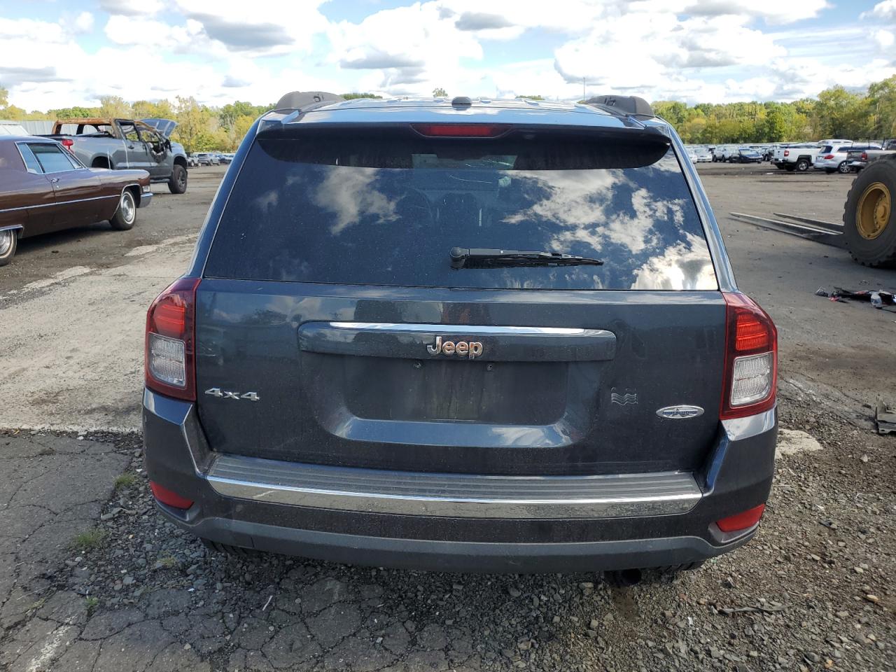 2015 Jeep Compass Latitude VIN: 1C4NJDEB2FD106228 Lot: 82087295