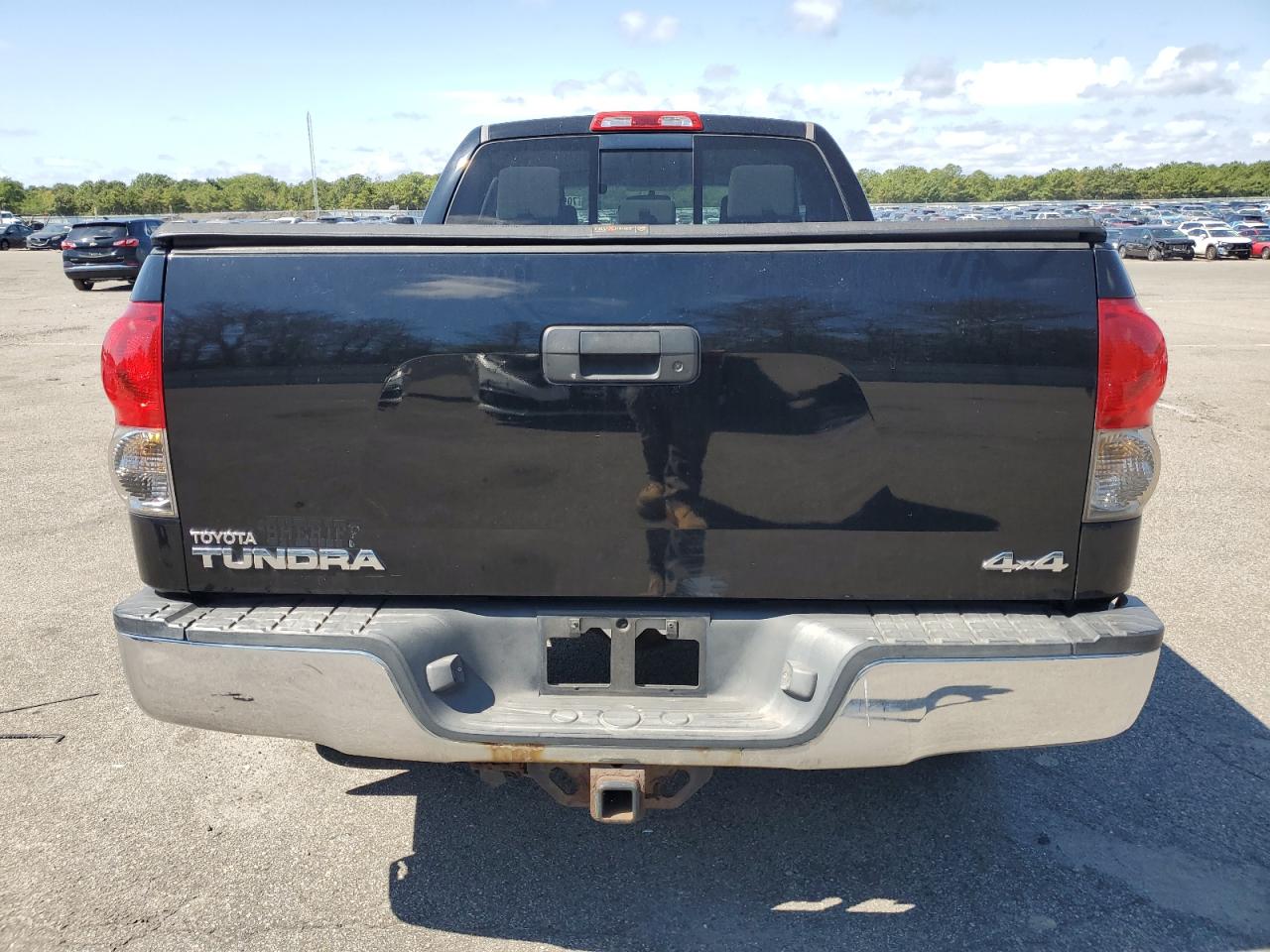 2007 Toyota Tundra Double Cab Sr5 VIN: 5TFBT54177X010137 Lot: 70982585