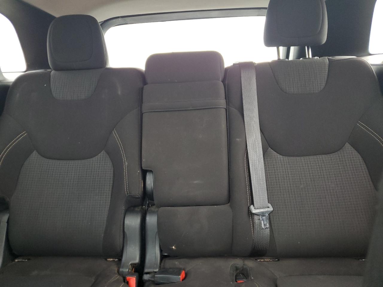 2017 Jeep Cherokee Latitude VIN: 1C4PJMCB4HW664861 Lot: 81716155