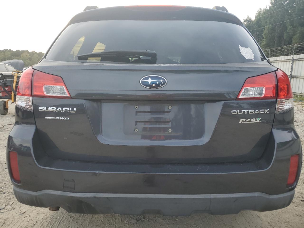 2011 Subaru Outback 2.5I Premium VIN: 4S4BRBCC0B3396668 Lot: 81047315