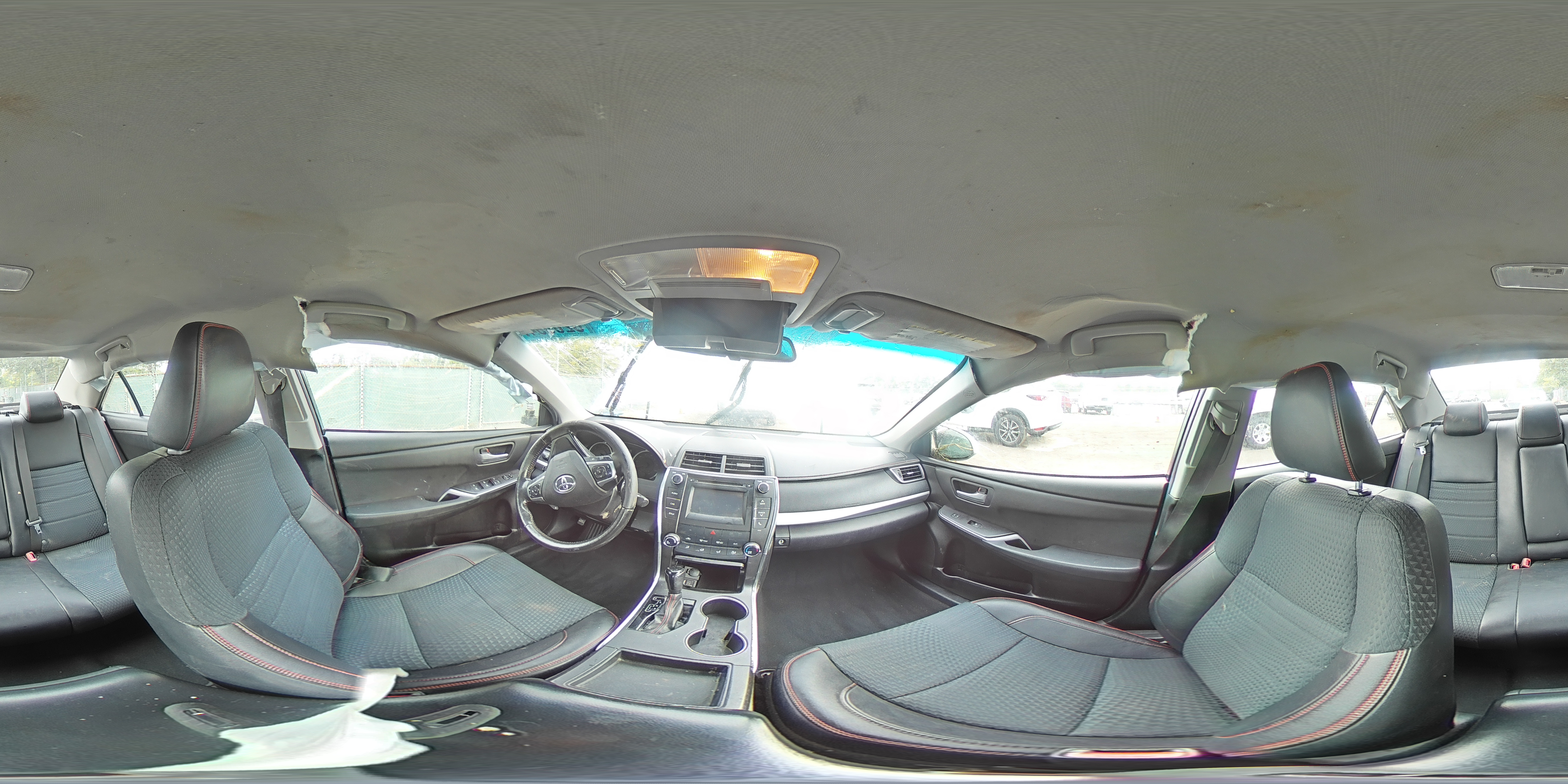 2015 Toyota Camry Le VIN: 4T1BF1FKXFU032117 Lot: 82059475