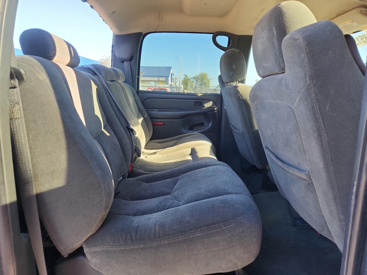 2004 Chevrolet Silverado K2500 Heavy Duty VIN: 1GCHK23U84F165451 Lot: 81748515