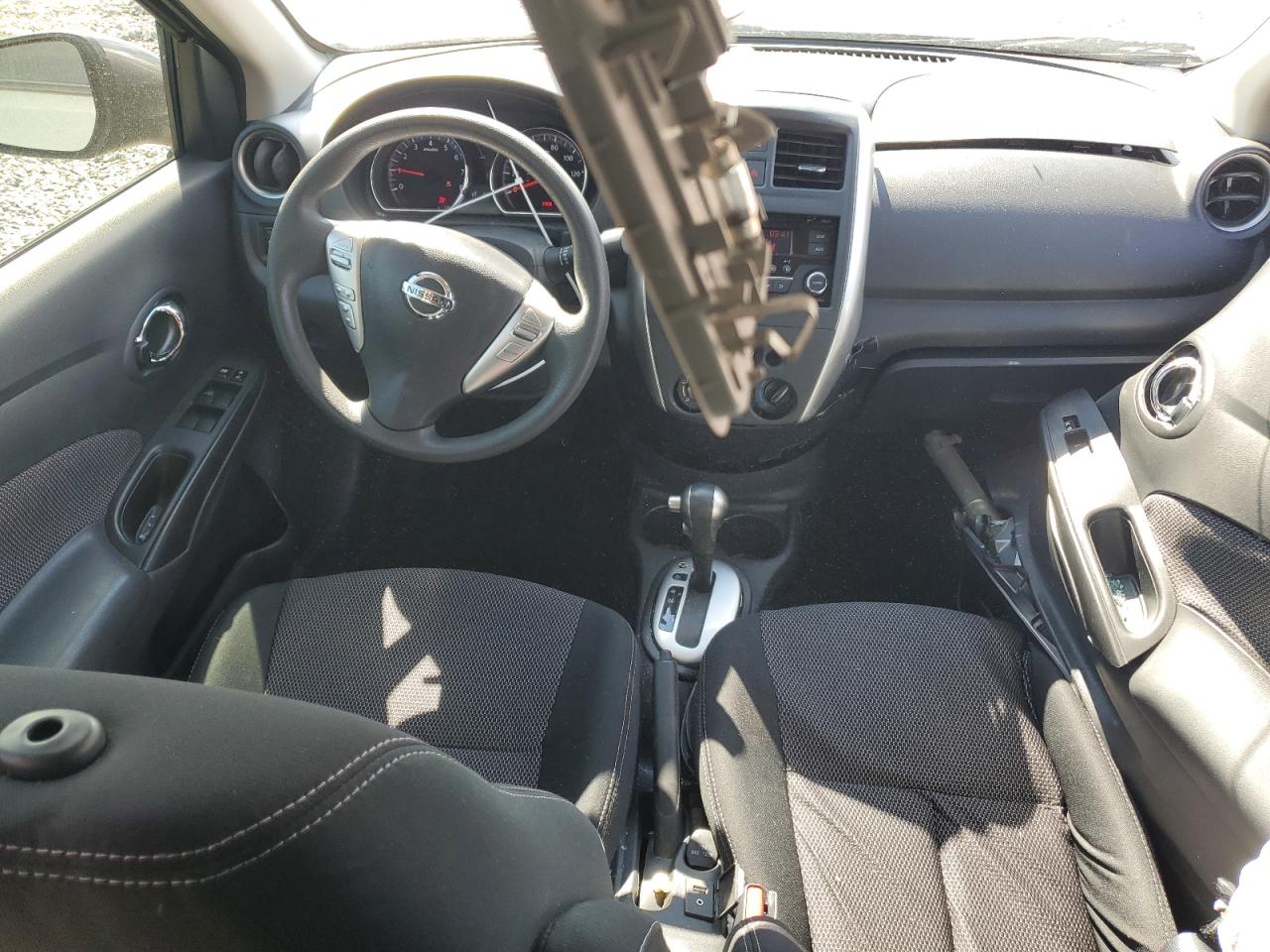 2016 Nissan Versa S VIN: 3N1CN7AP0GL881950 Lot: 84051335