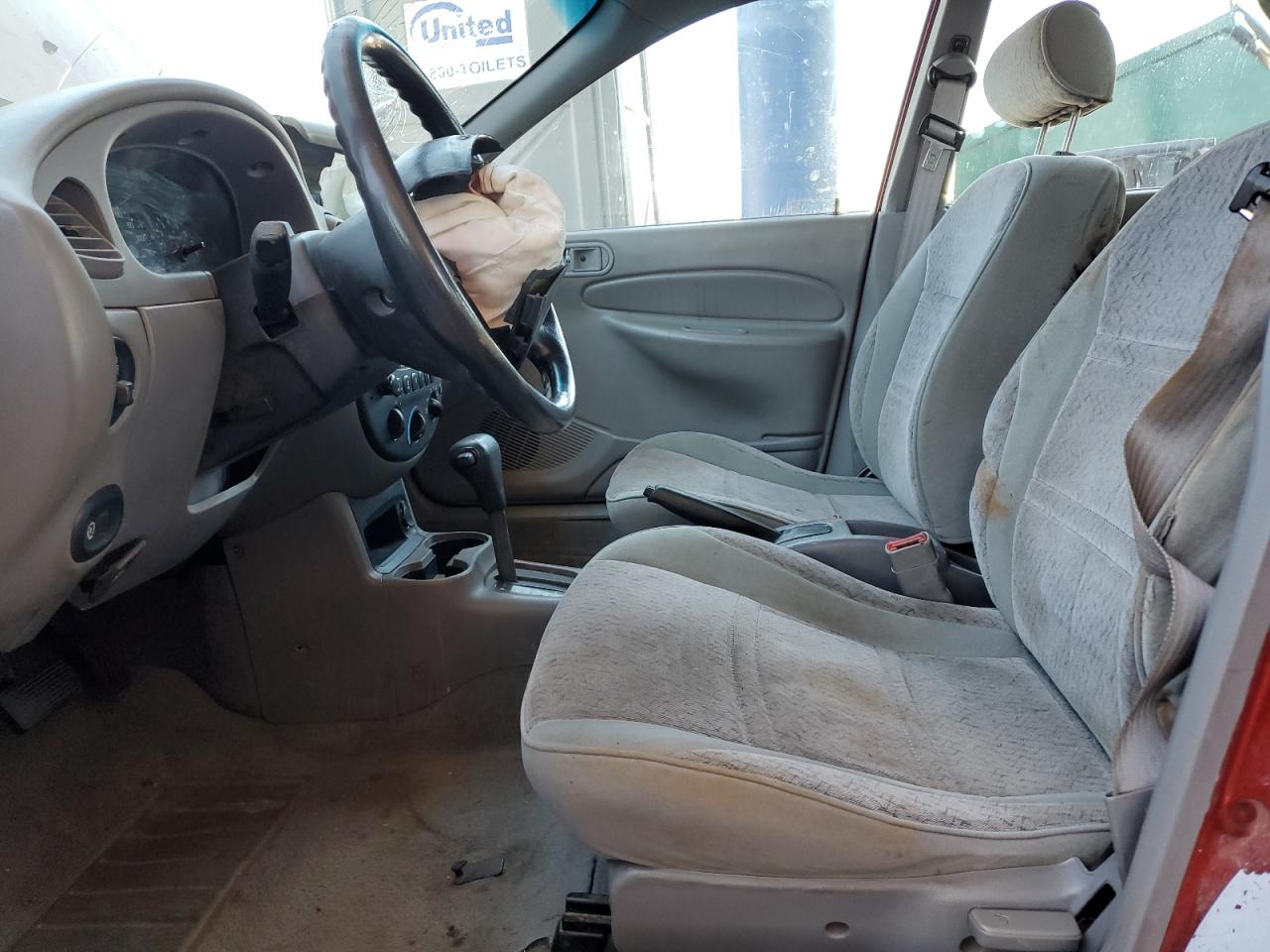 1998 Ford Escort Se VIN: 1FAFP13P1WW310240 Lot: 71133435