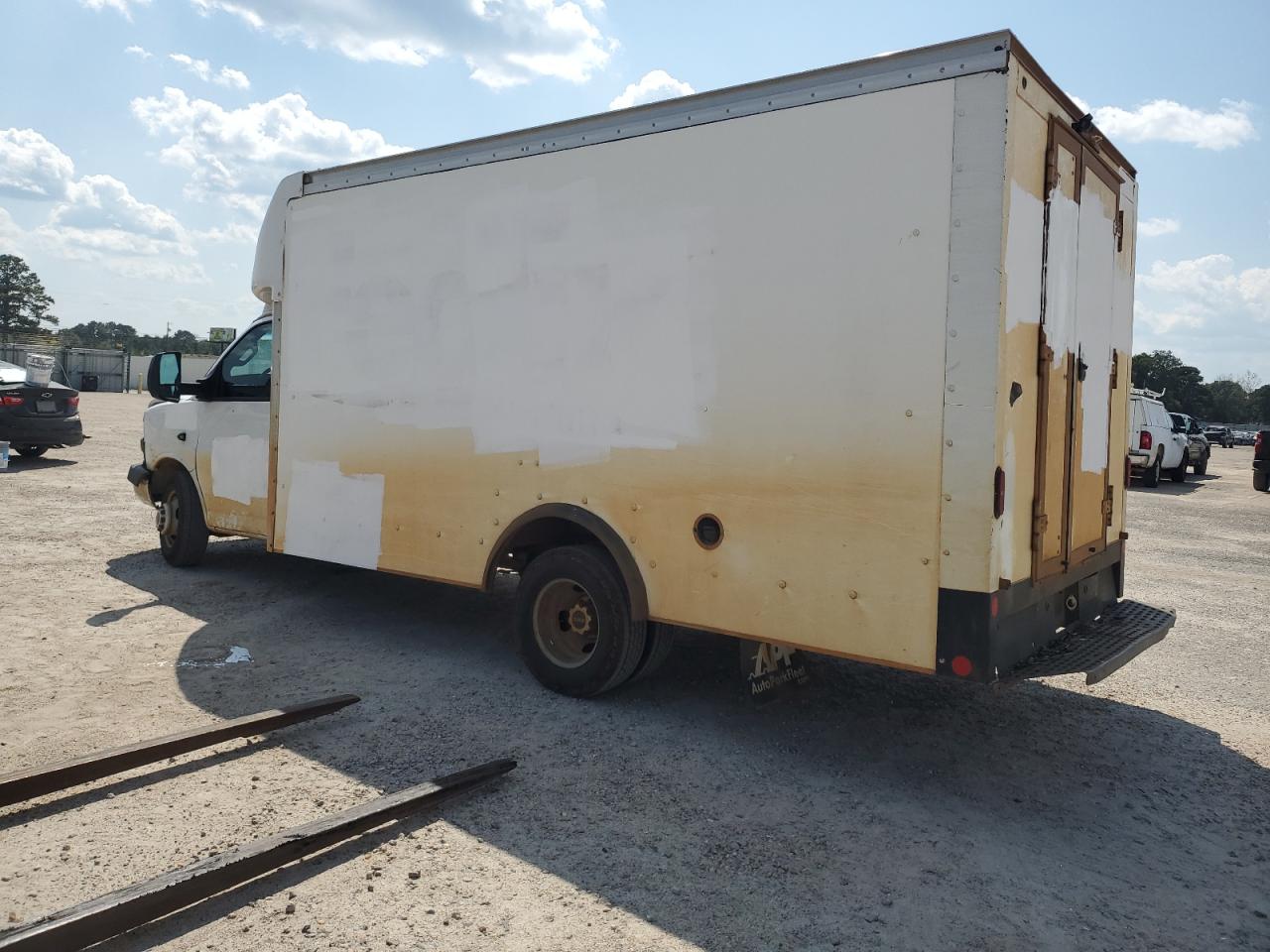 2021 GMC Savana Cutaway G3500 white null gas 7GZ37SC75MN001329 photo #3