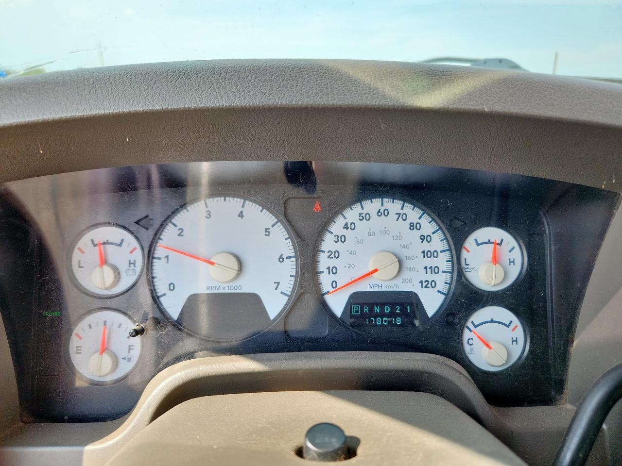 2008 Dodge Ram 1500 St VIN: 1D7HU18N28S519943 Lot: 71623145