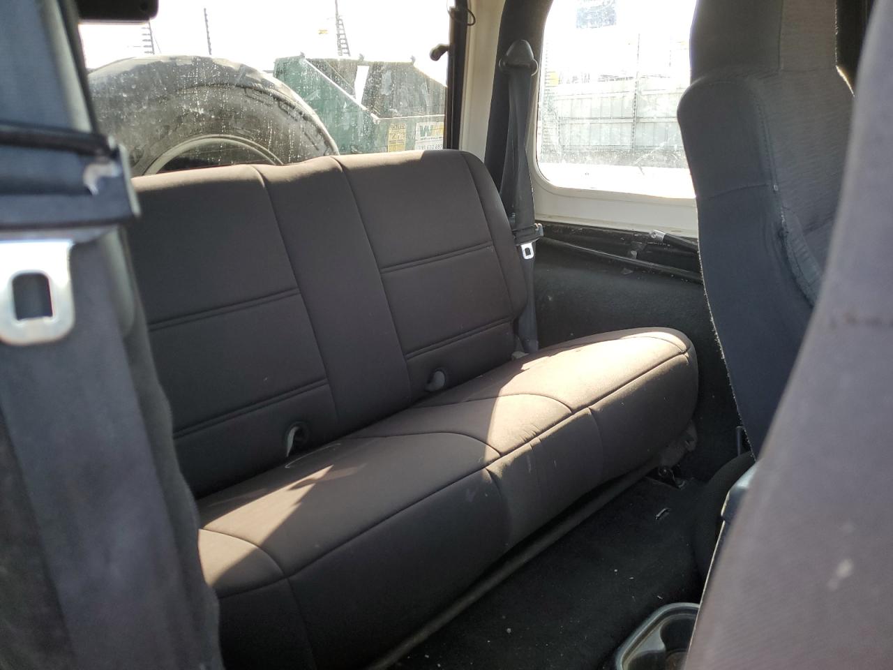 2004 Jeep Wrangler / Tj Rubicon VIN: 1J4FA69S74P737413 Lot: 83940895