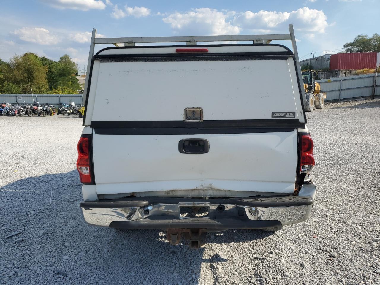 2007 Chevrolet Silverado K1500 Classic VIN: 1GCEK14V77E184829 Lot: 81019635