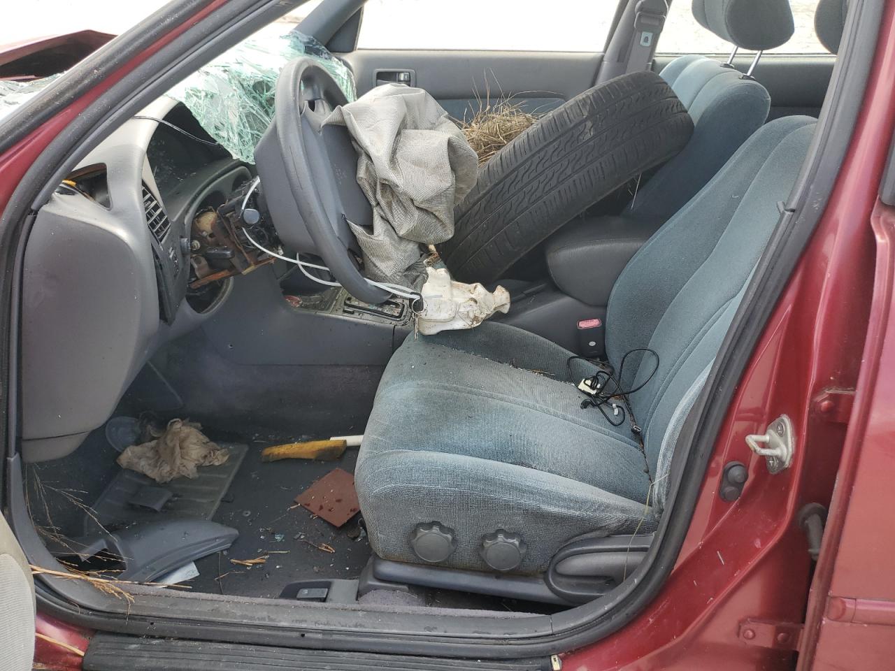 1993 Toyota Camry Le VIN: 4T1SK12W0PU236110 Lot: 82115365