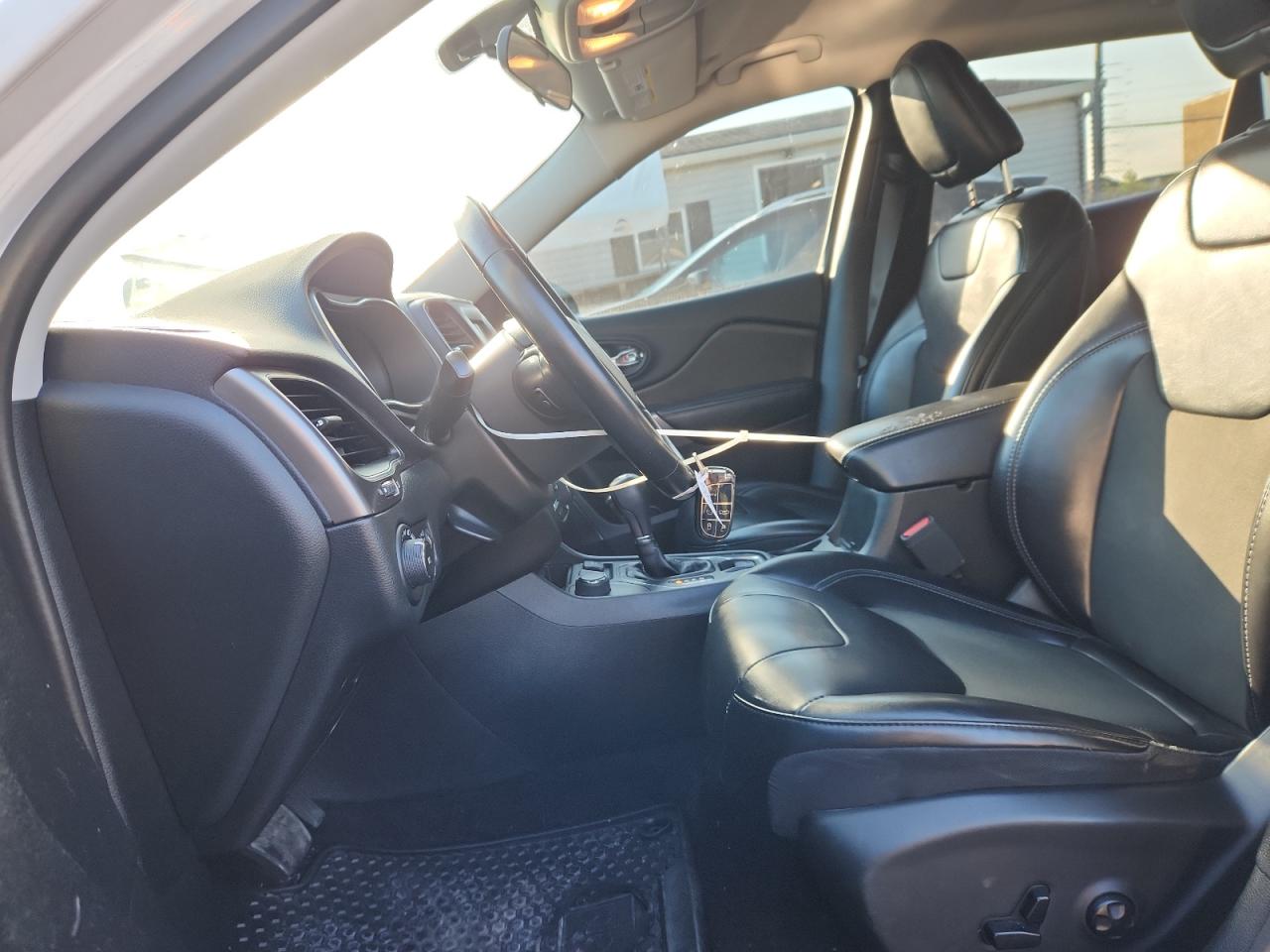 2019 Jeep Cherokee Latitude Plus VIN: 1C4PJMLB3KD259836 Lot: 80322335