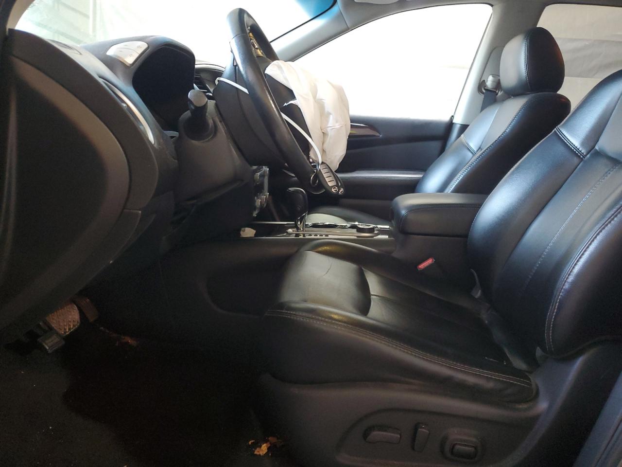 2015 Nissan Pathfinder S VIN: 5N1AR2MM4FC628939 Lot: 83830105