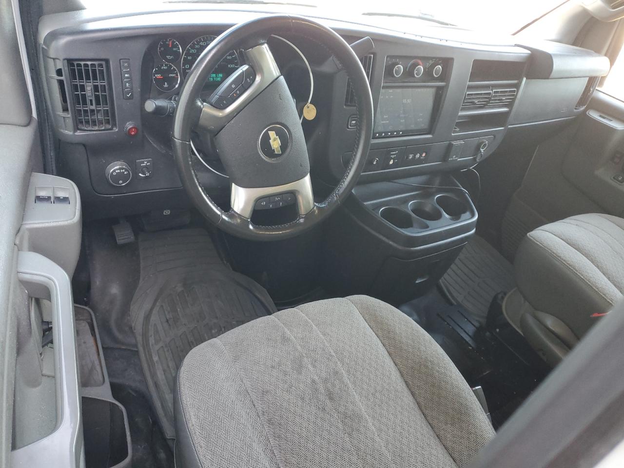 2016 Chevrolet Express G3500 VIN: 1GCZGGFG4G1147085 Lot: 84558285