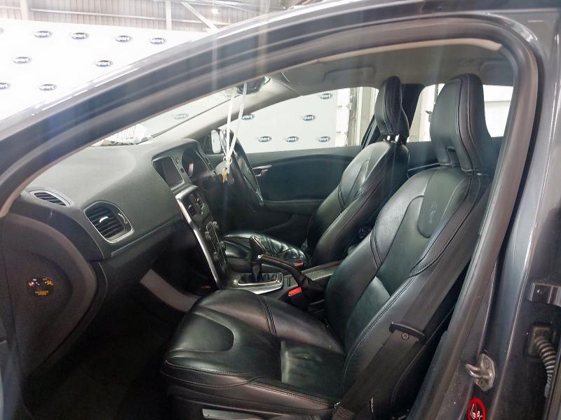 2014 VOLVO V40 SE LUX NAV D3 