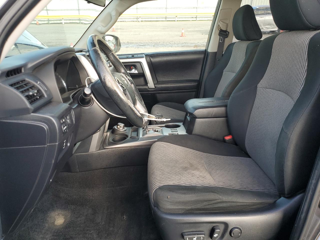 2016 Toyota 4Runner Sr5/Sr5 Premium VIN: JTEBU5JR9G5340411 Lot: 81205865